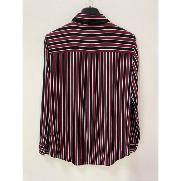 Equipment 💯 Silk Blouse - Picture 2 of 4